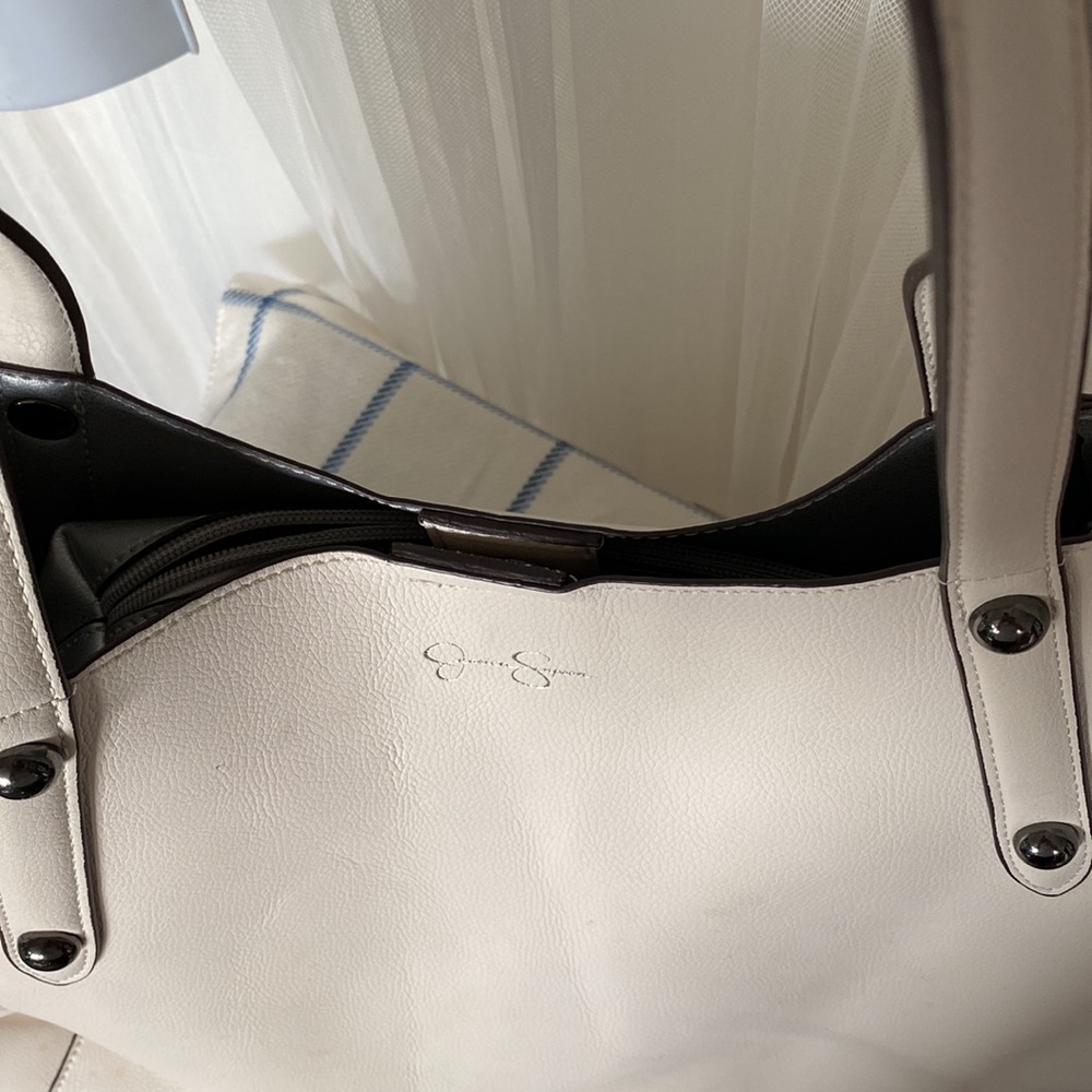 Jessica Simpson Spring Bag - Picture 4 of 16